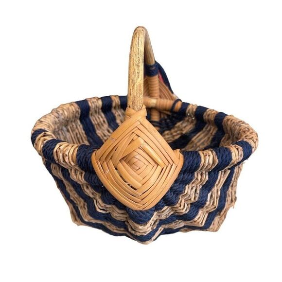 Coco Twigs/ Navy Rope Unique Basket With Shells 10” Diameter - Picture 3 of 7